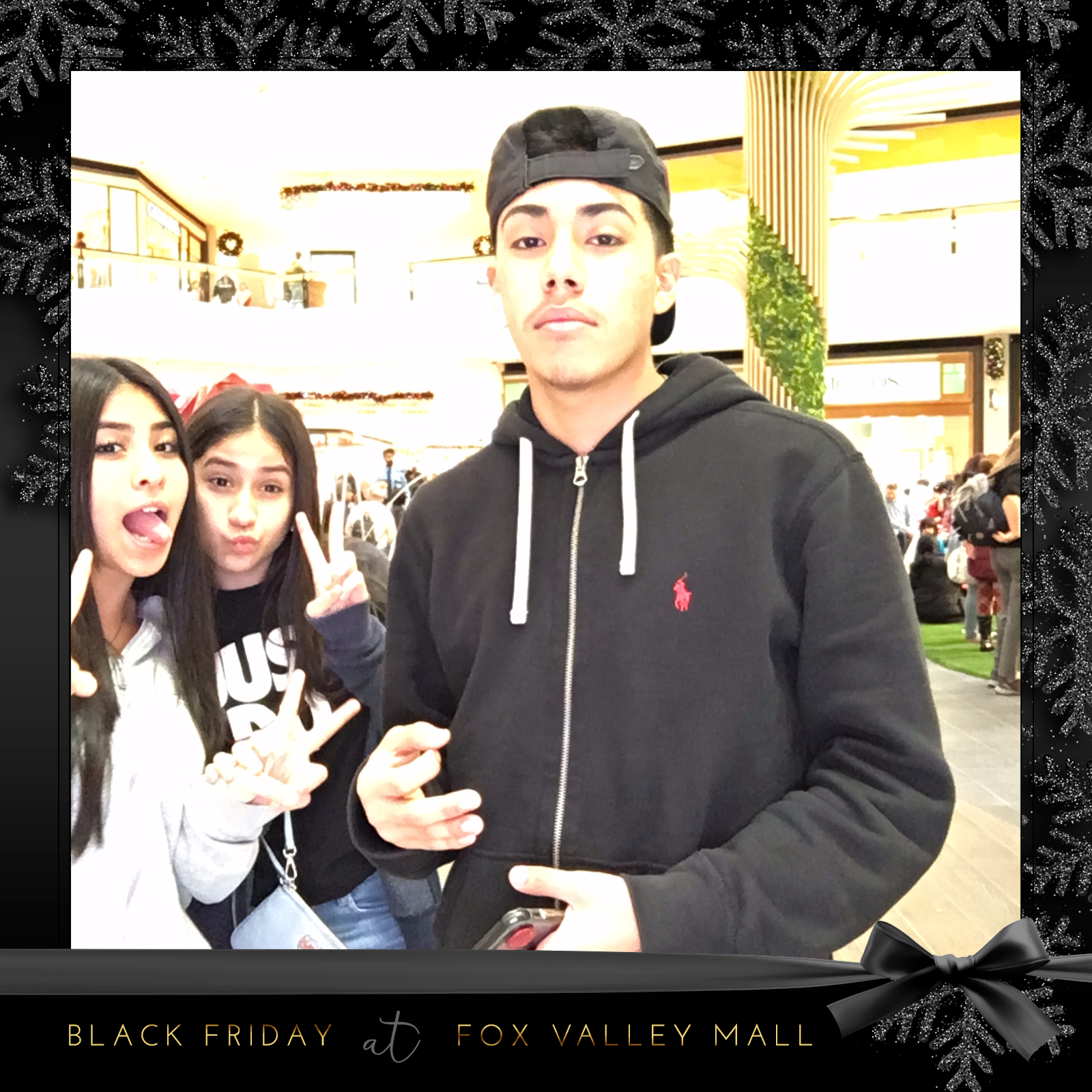 Black Friday | View more photos from the event at events.alfrescophoto.com/u/AlfrescoPhoto/Black-Friday